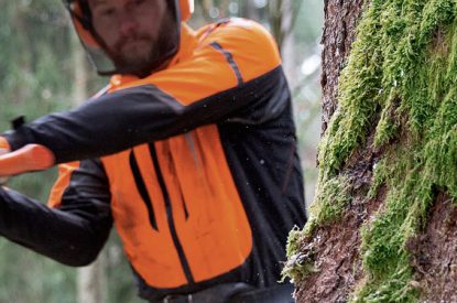Hoe zaag je je eigen haardhout?