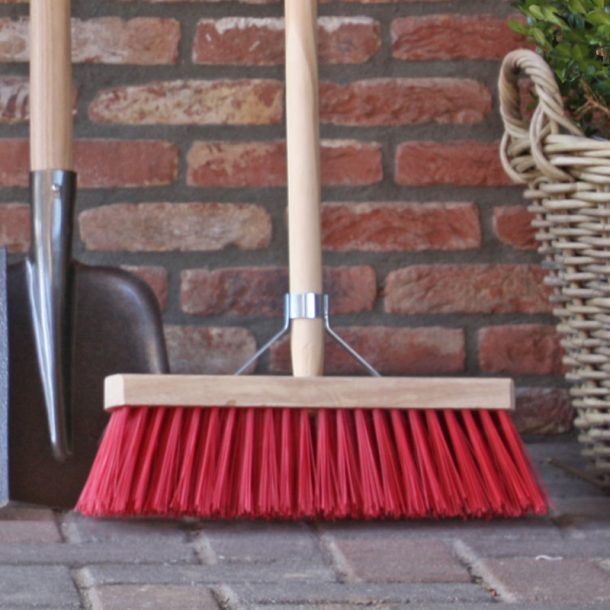 TALEN TOOLS BEZEM KUNSTSTOF ROOD INCL. STEEL 28 CM
